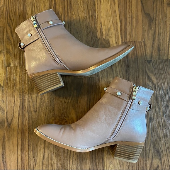 Catherine Malandrino size 7.5 booties - Picture 8 of 8